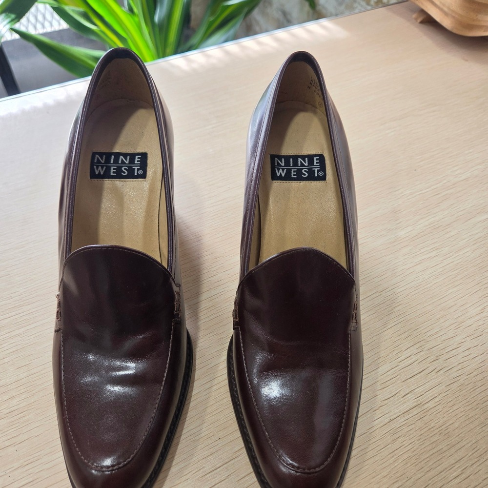 90s Vintage Nine West PRESTONE 2 Brown Leather Block Heel Moc Toe Loafers 8M Y2K